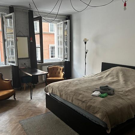 Private Apartament Wroniecka 6 - Parking Poznań Kültér fotó